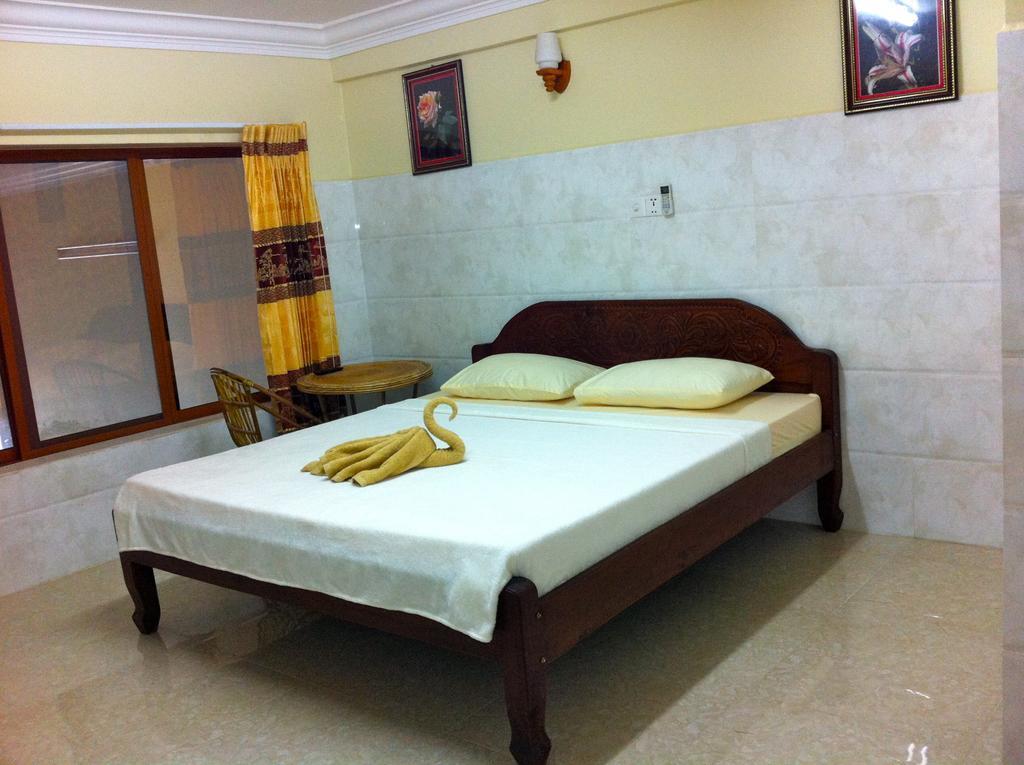 Captain Chim S Guesthouse Kampot Zimmer foto